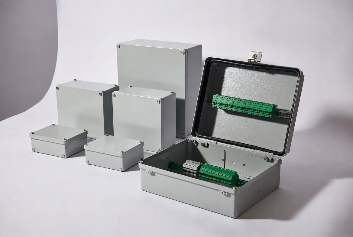 ผู้ผลิตกล่องรวมสัญญาณ 10 อันดับแรกในปี 2569: มุมมองของวิศวกร